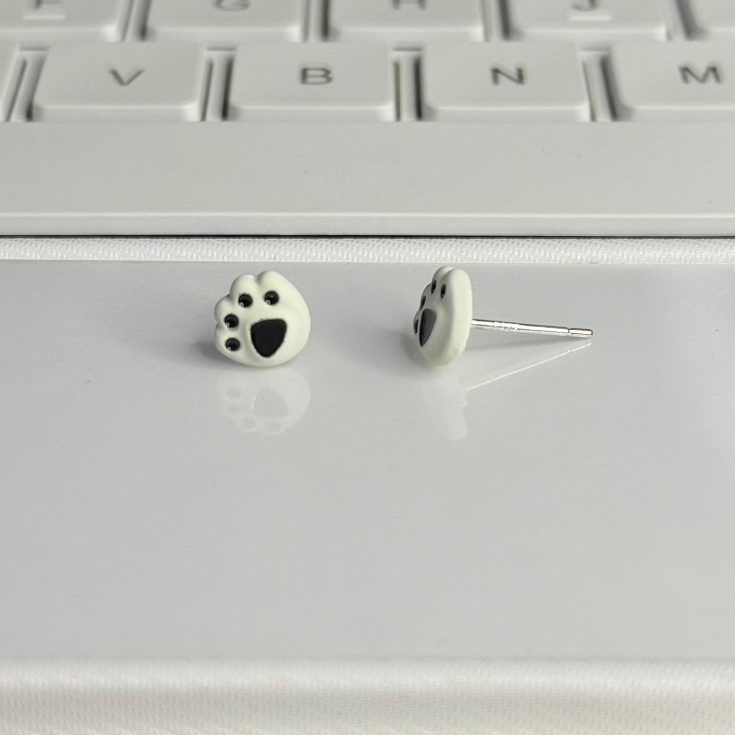 Cat Paw