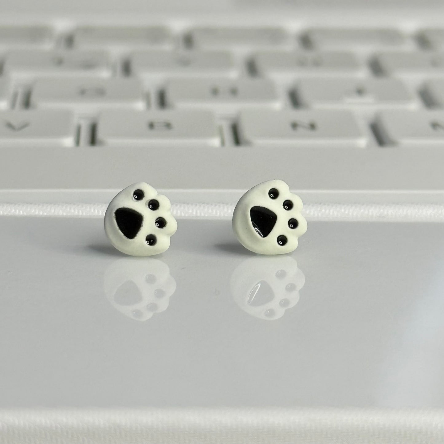 Cat Paw