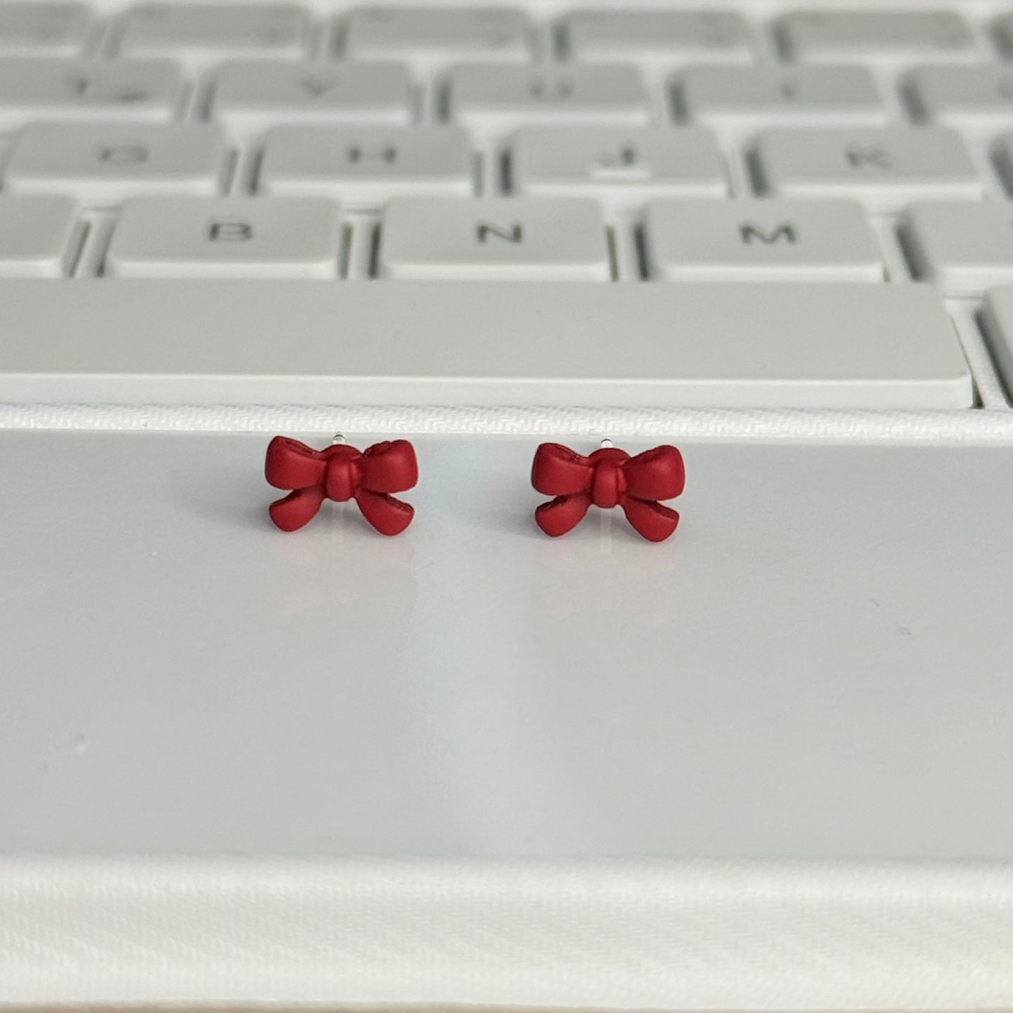 Red Bow